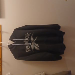 Men's Reebok size 2x pullover Hoodia sweatshirt.